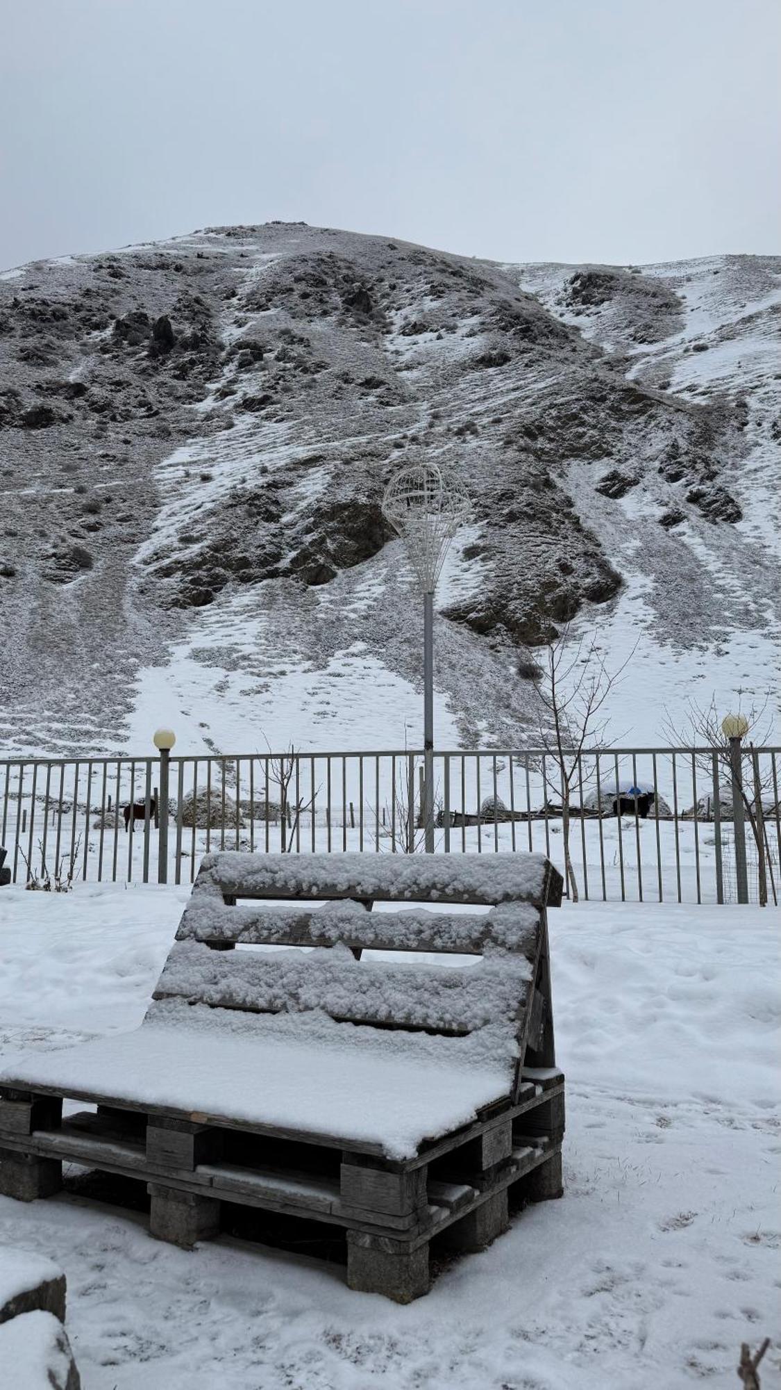 Januka Garden At Sno Villa Kazbegi Ngoại thất bức ảnh